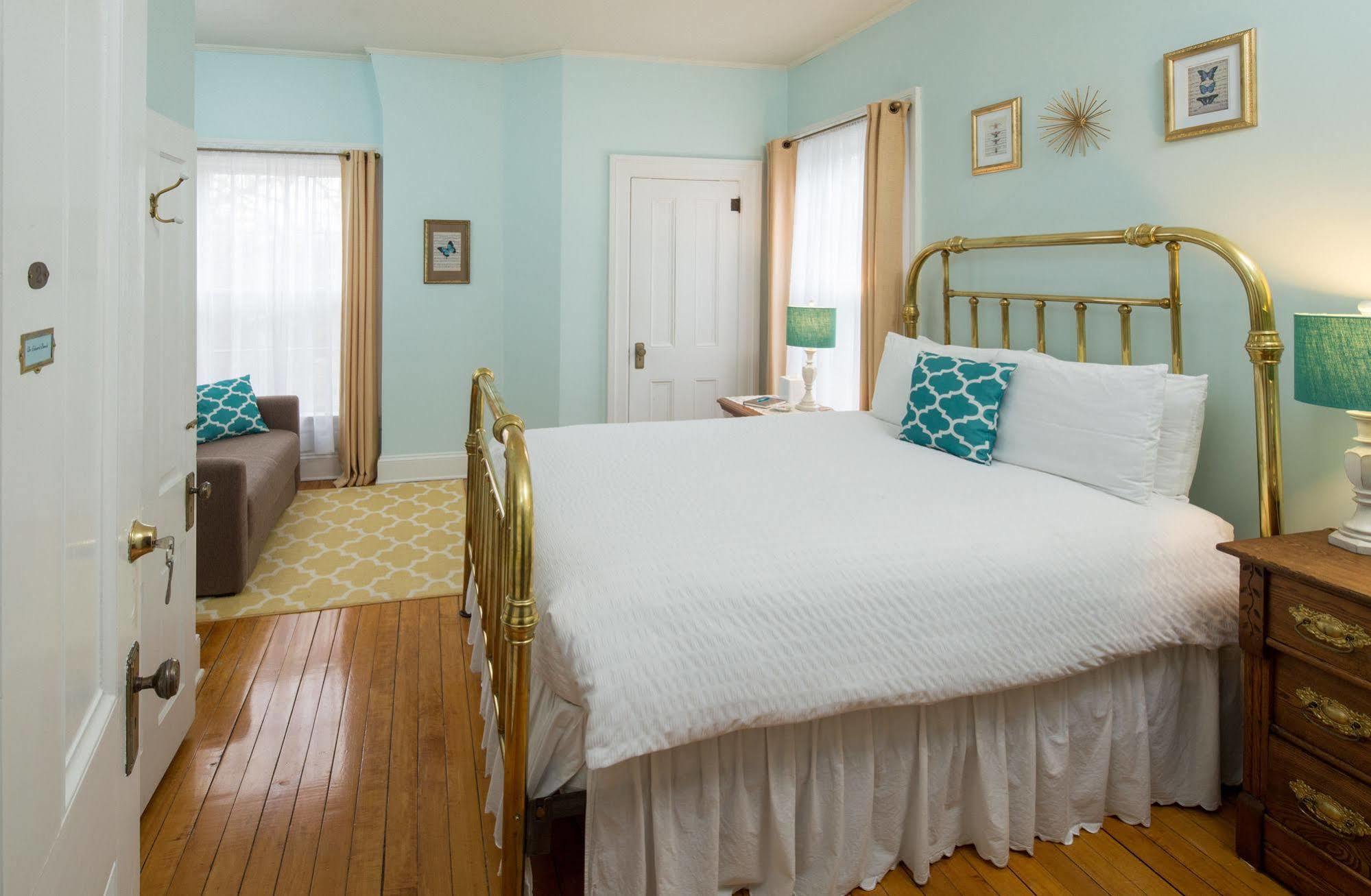 Aldrich Guest House Галена Екстериор снимка