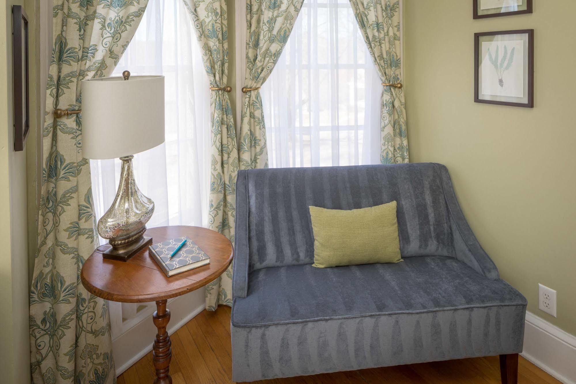 Aldrich Guest House Галена Екстериор снимка